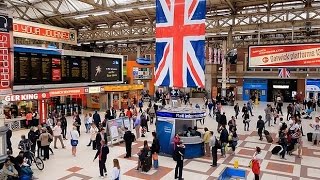 A Walk Through The London Victoria Station London England [upl. by Kaczer]